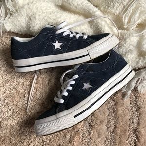 Suede Converse One Star
